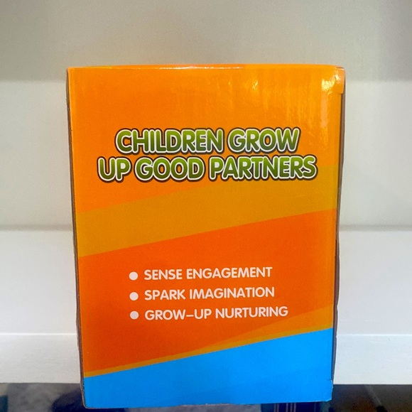 Transport Vehicle 18 months + - Picture 2 of 2